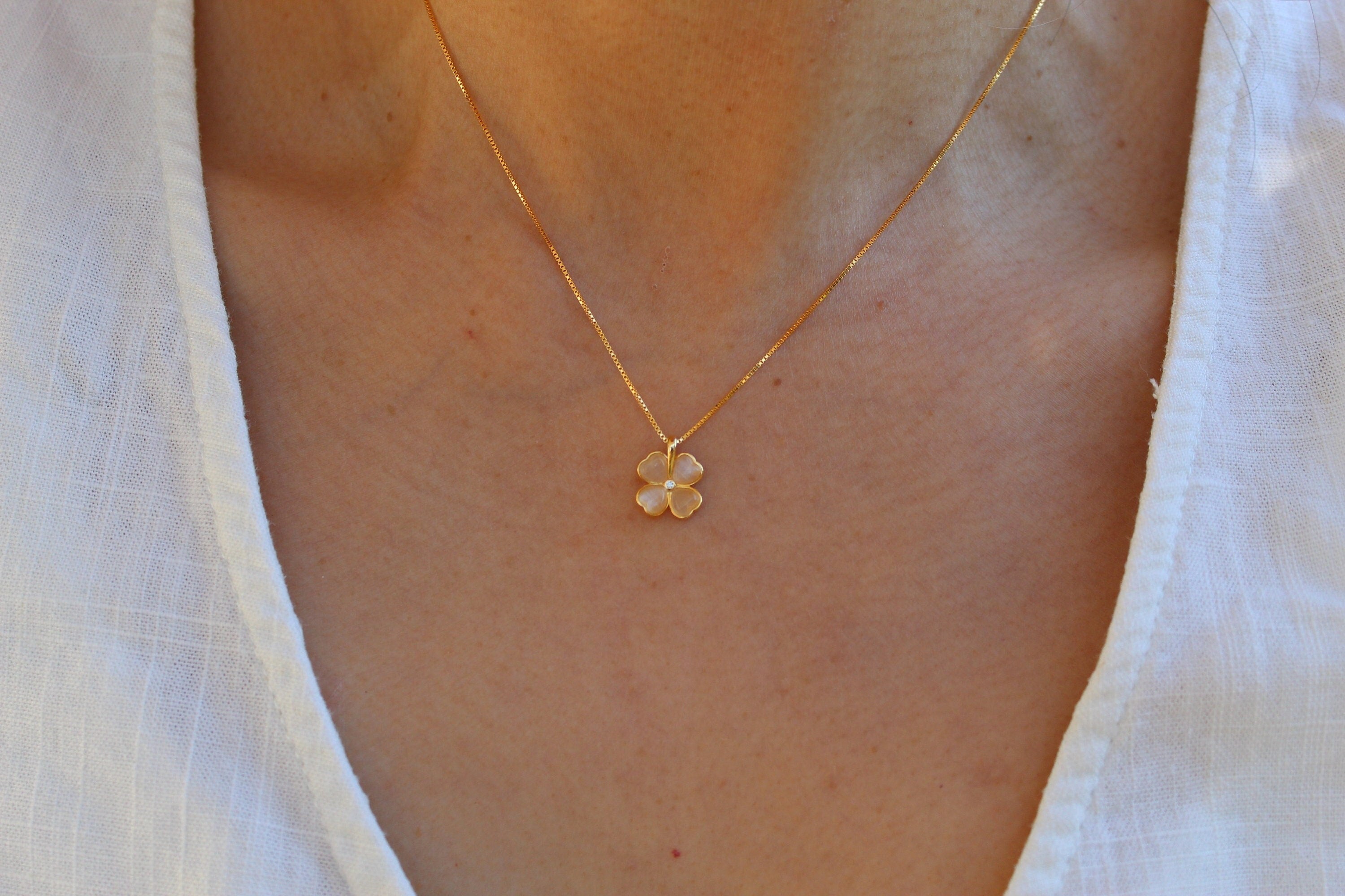 Dainty 14k Gold Flower Necklace for Everyday Jewelry