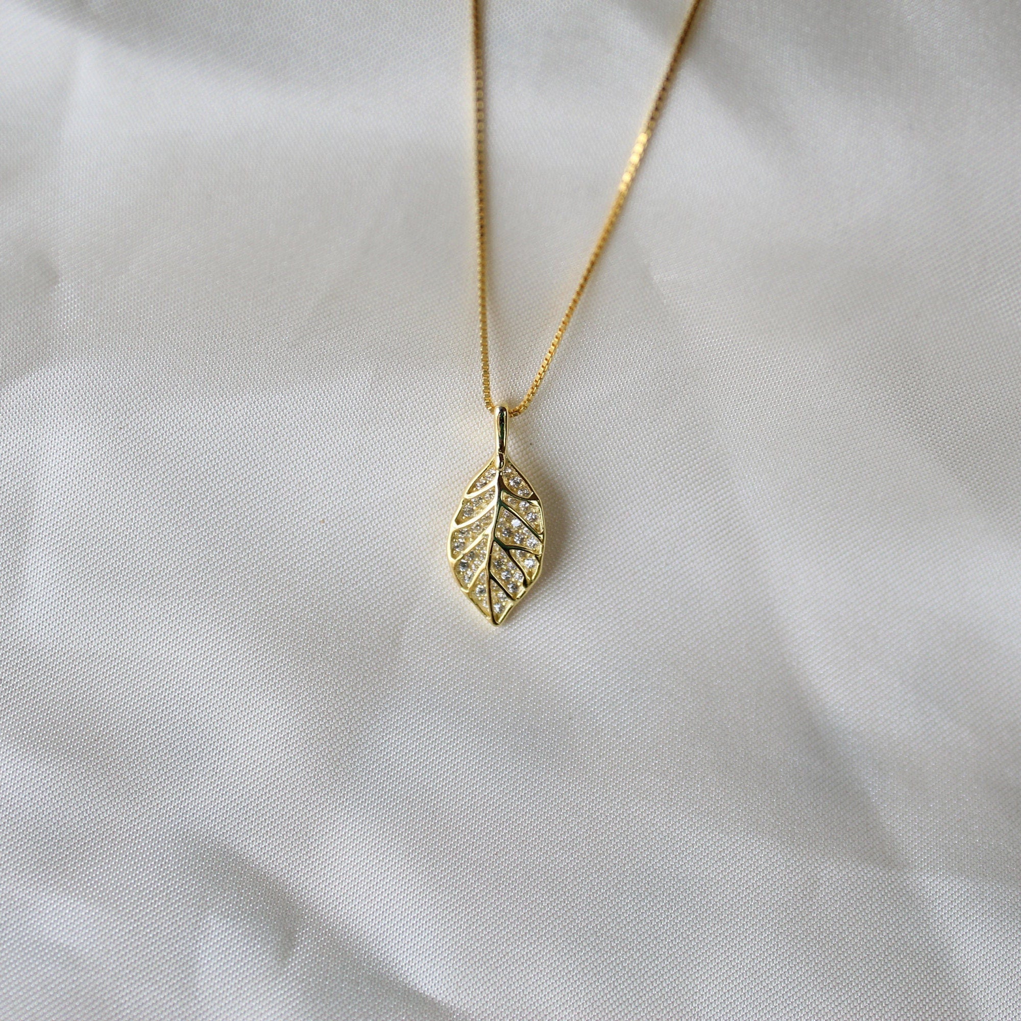 18K Gold Leaf Necklace, Spring Necklace, Necklaces for women, Minimalist Leaf Necklace, Gift for Her, Mothers day Gift